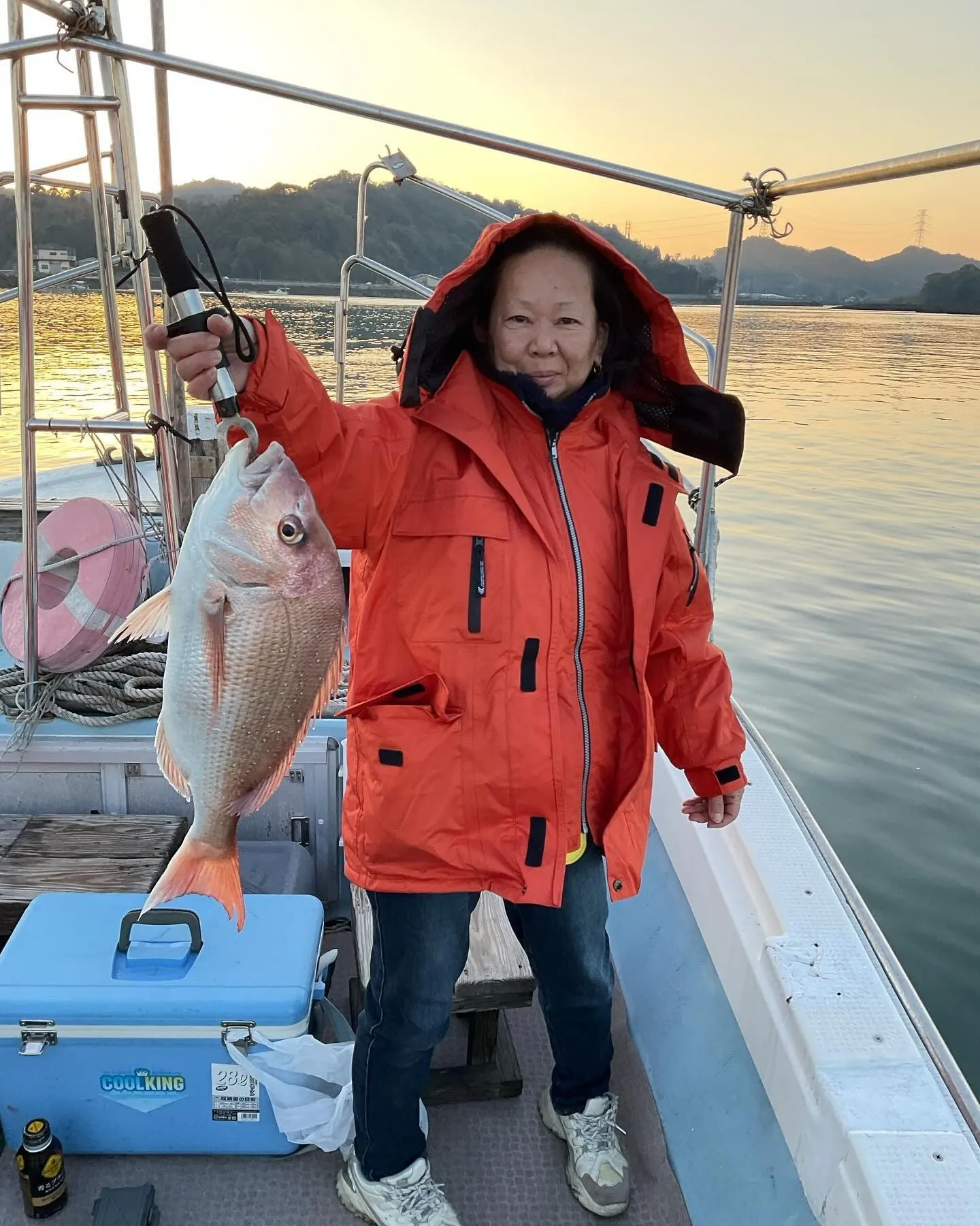 釣り始め一頭目から60cmオーバー😁幸先いいかな😃