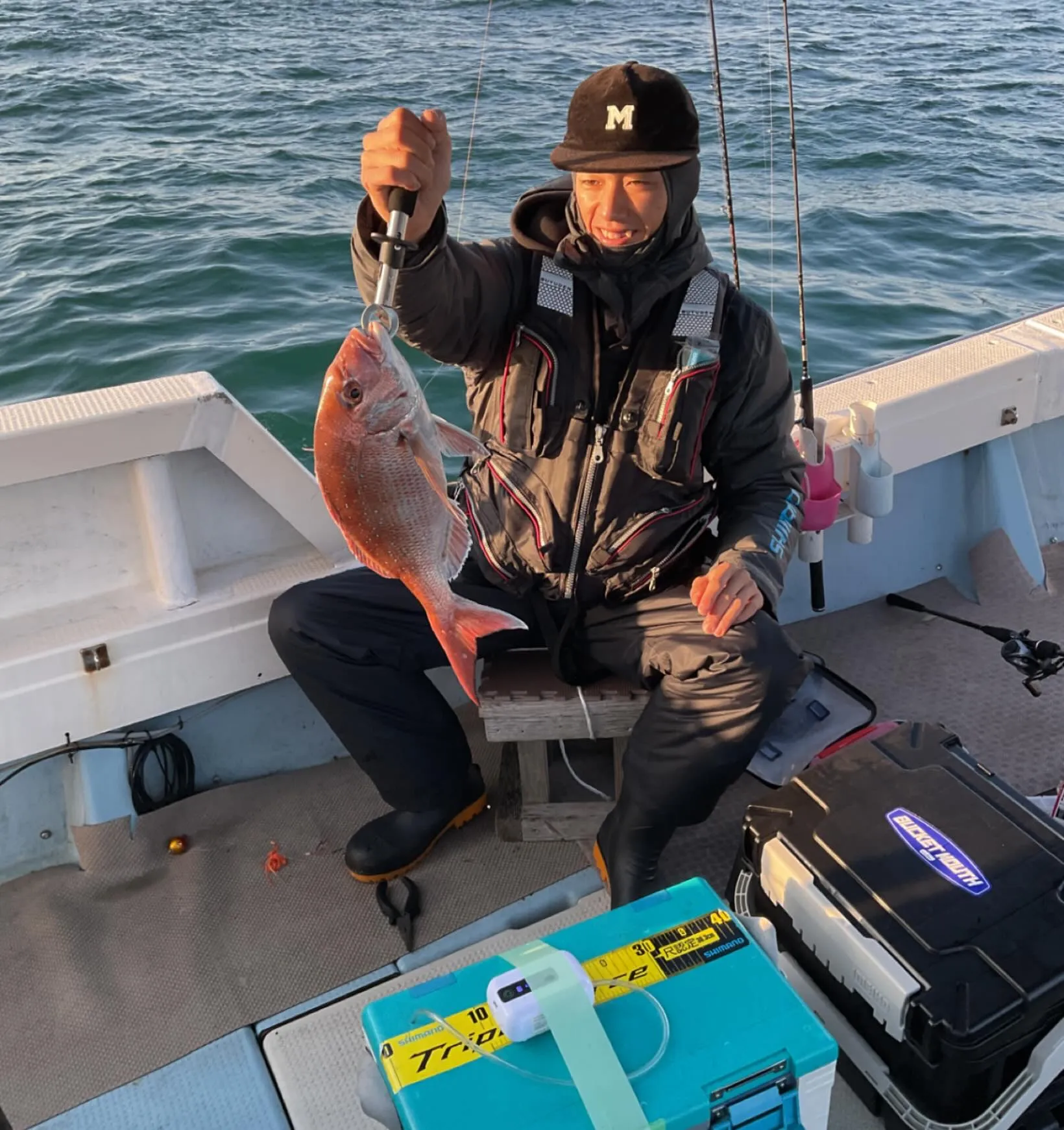 本日タイ釣りに出船しました。